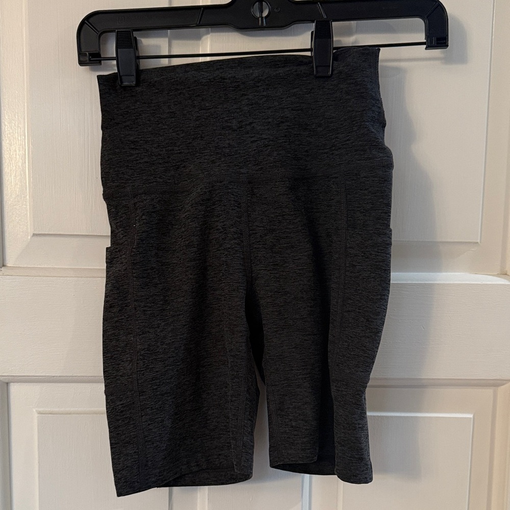 Beyond Yoga Charcoal Gray Activewear